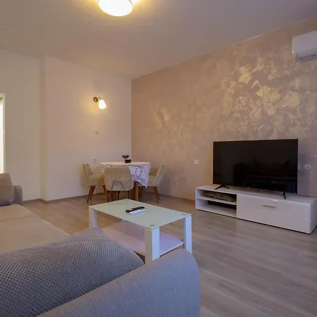 Apartman Mirjana Giardini